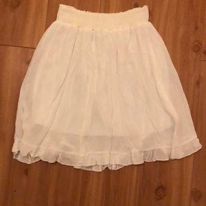 Super cute ruffle hem skirt